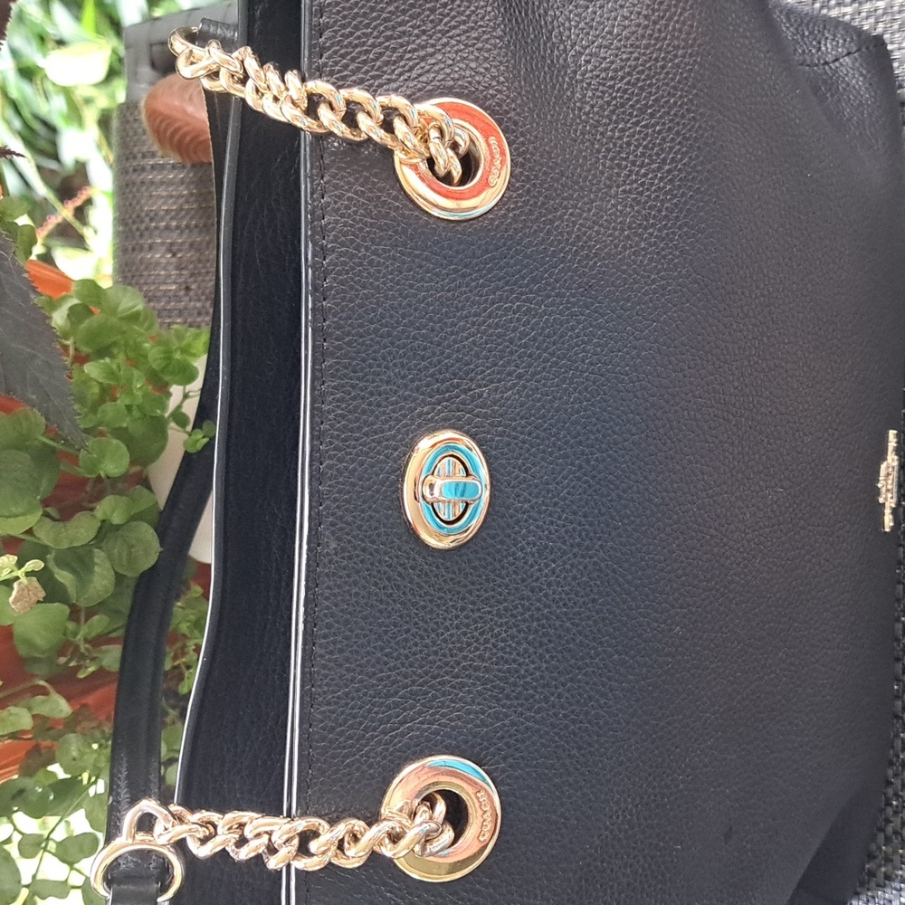 Coach Turnlock Chain 27 Black Leather Shoulder Bag 57107 Excellent Condition - Picture 7 of 12